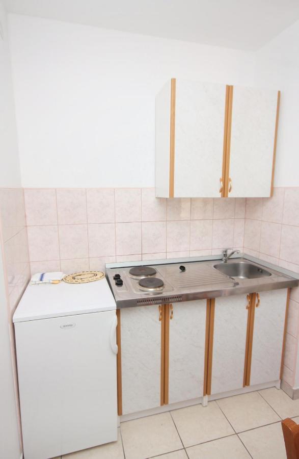 Apartments With A Parking Space Jezera, Murter - 5107 Екстериор снимка
